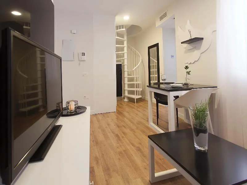 Picasso Suites Malaga Apartamentos 4*,